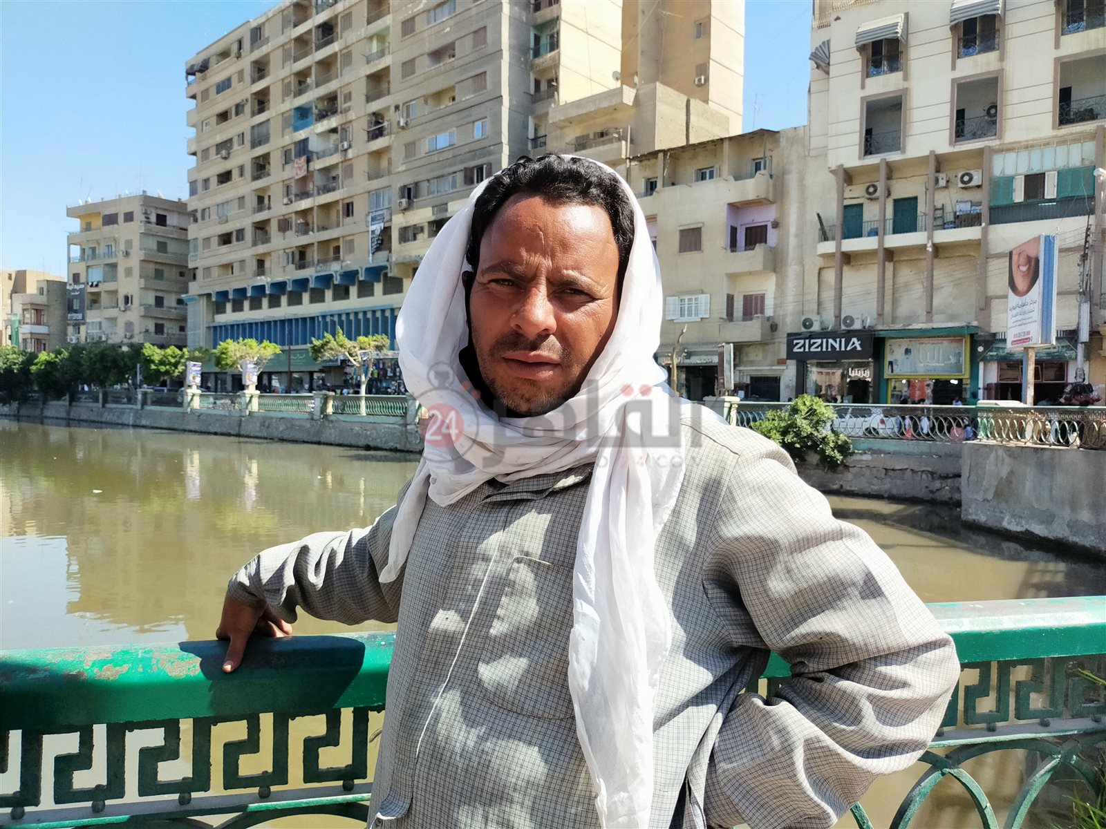 نبيل محمد رجب، بائع منديل