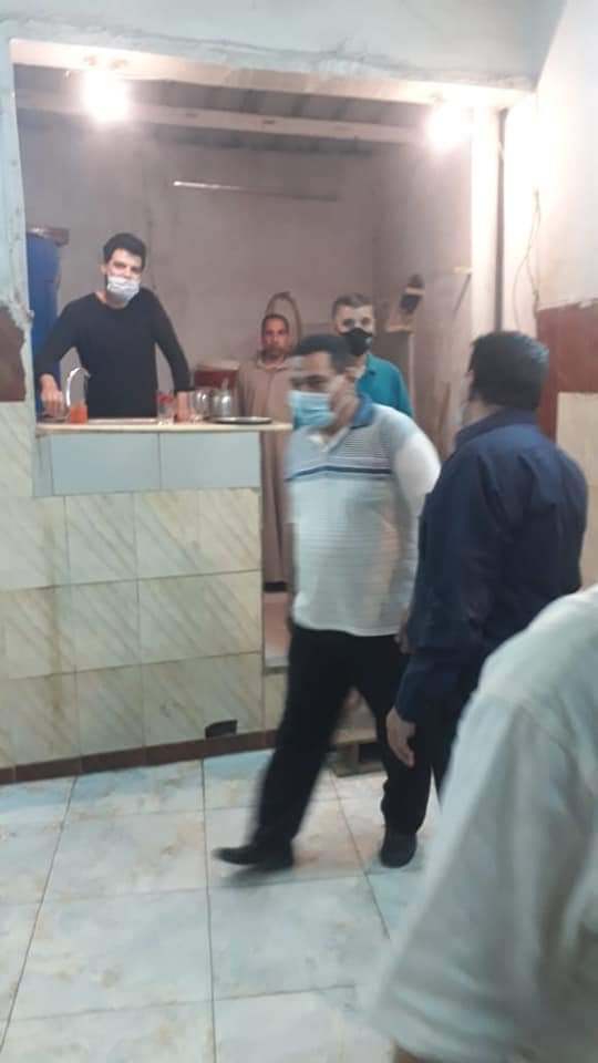 حملة ليلية بالفيوم على المطاعم والمحال التجارية
