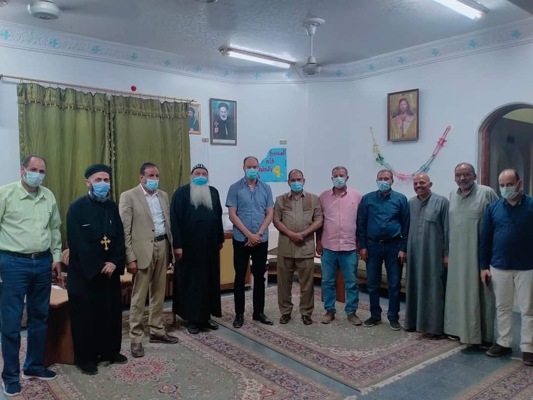 رئيس مدينة أبشواي يزور كنيسة مارجرجس