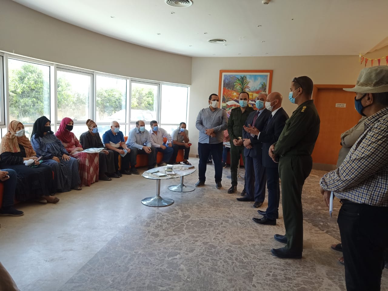 تطعيم مرضى الأورام بمركز القوات المسلحة بالشرقية بلقاح كورنا 01