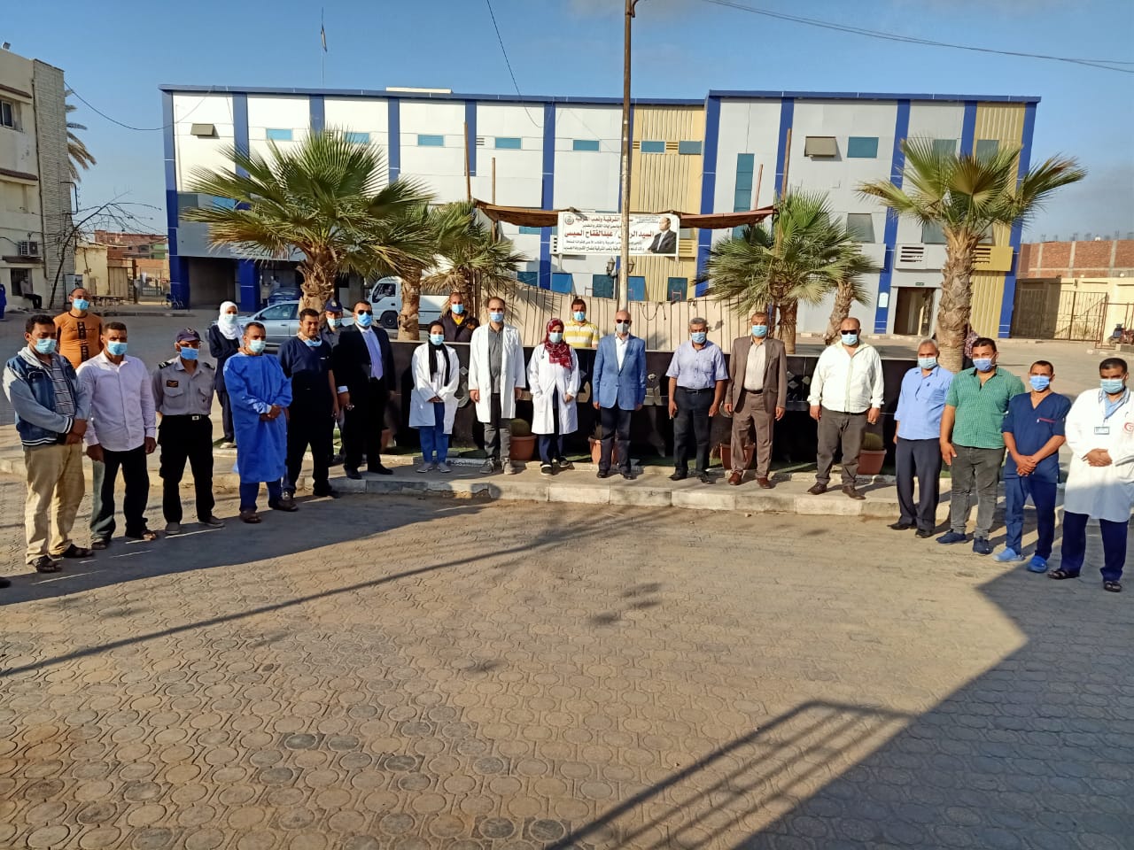 وكيل وزارة الصحة خلال زيارته لمستشفى القنايات