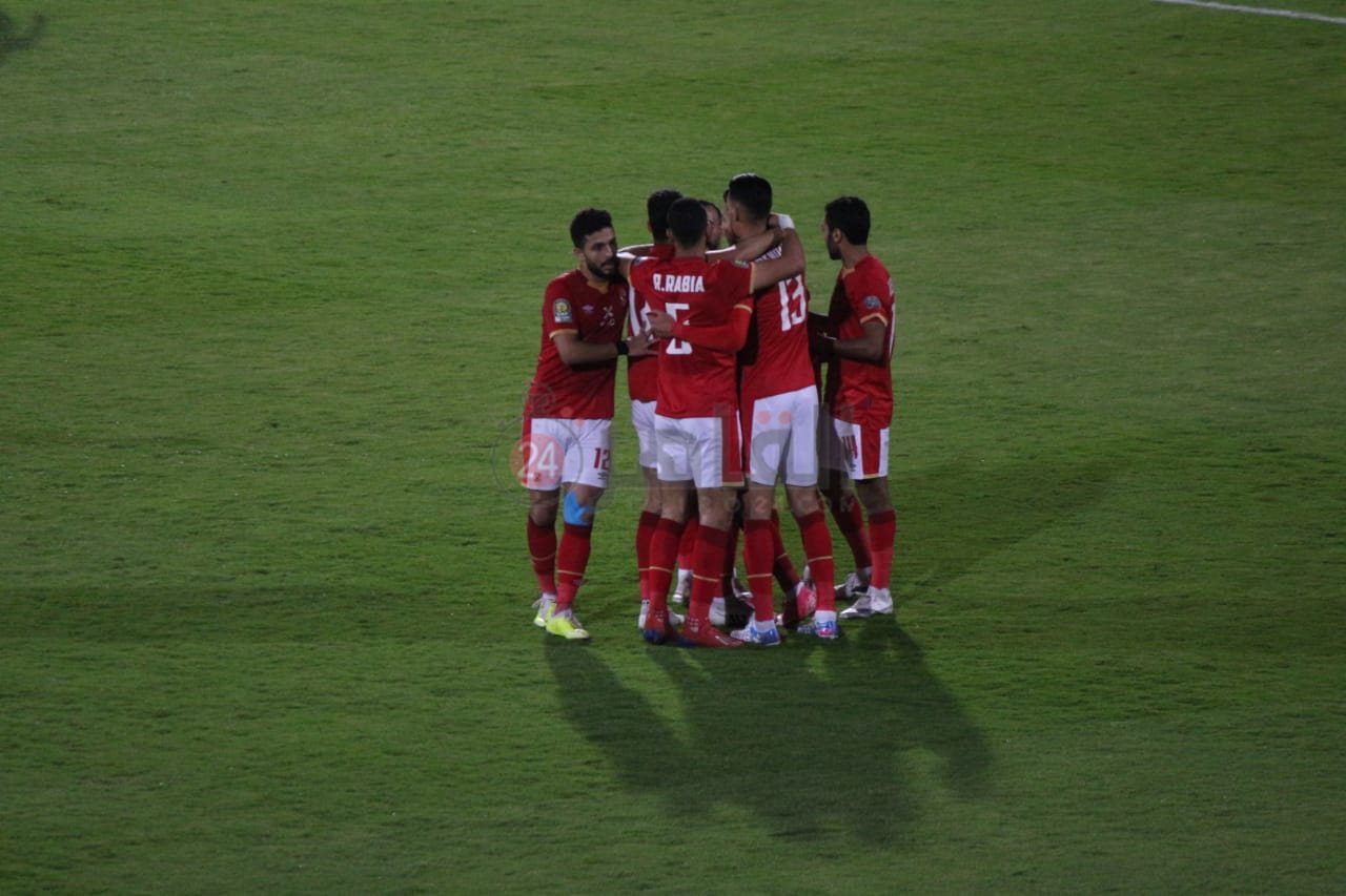 الأهلي وصن داونز 