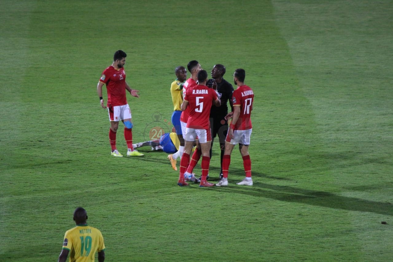 الأهلي وصن داونز 