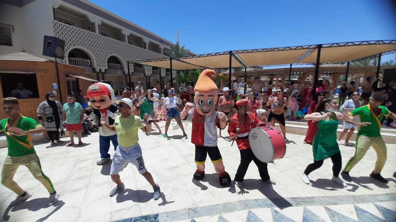 مهرجان البطيخ للسائحين بالغردقة  