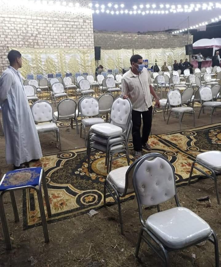 فض سرادق عزاء مخالف بالشرقية 1