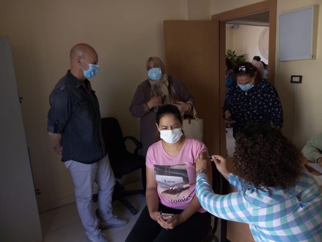 تطعيم المسيحيين في كنيسة مارجرجس بالعاشر 1