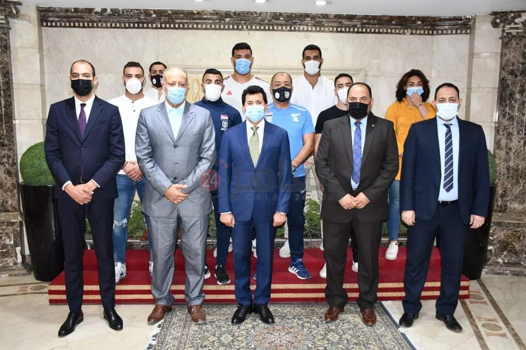 أبطال المصارعة