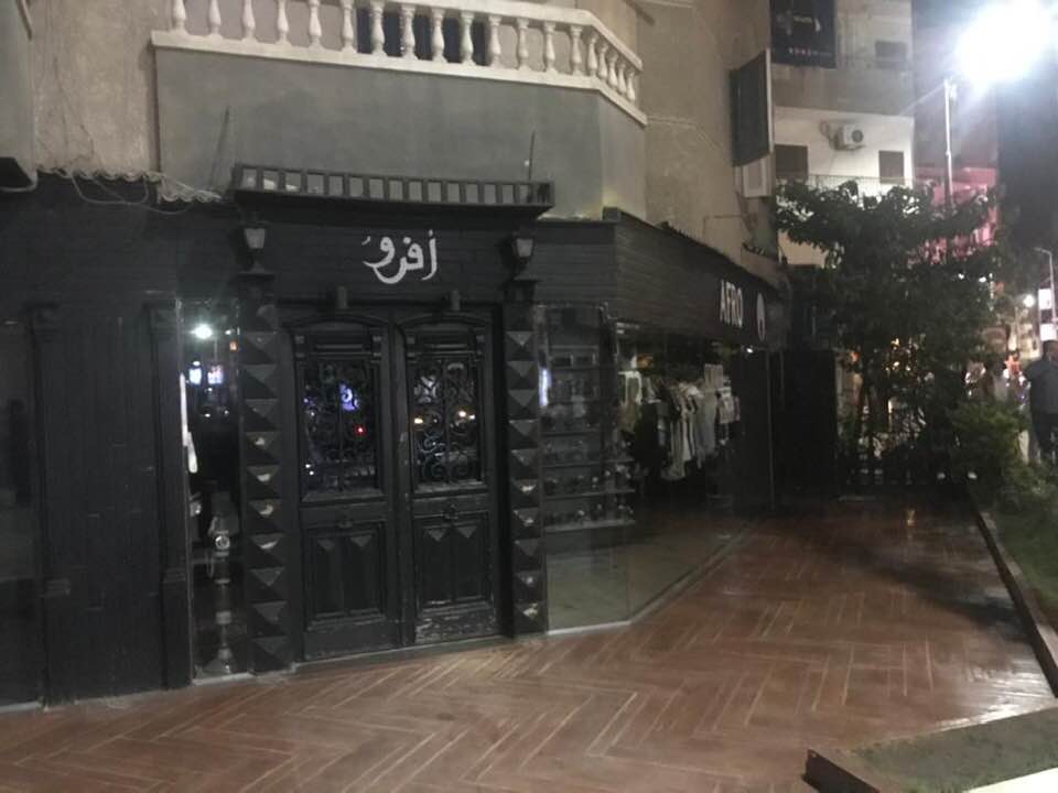 حملات لمراجعة الإجراءات الوقائية ومواعيد الغلق بالشرقية 03