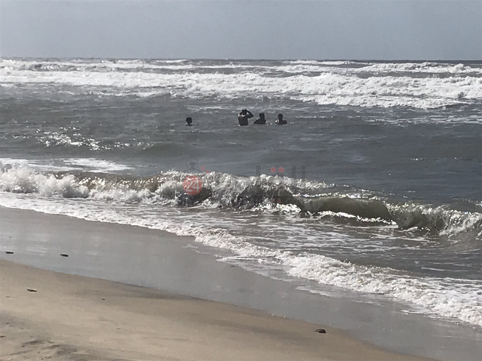 FD9DD9B4-FBD2-45E0-83DA-EAE1EF595AD5