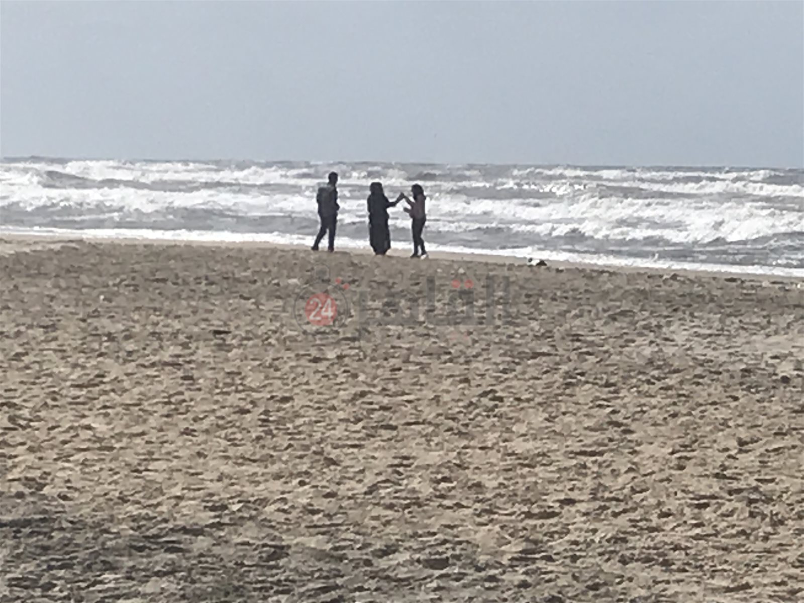 A4EF7195-77F5-4AAD-94F2-822653615ADB