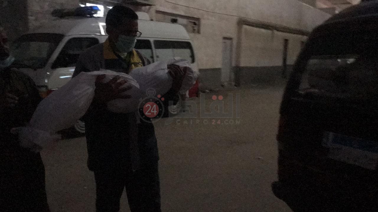 c4ca5a5e-4703-419c-8571-60d1208bb11c