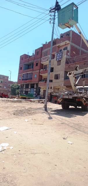 عمود الإنارة محل الشكوى