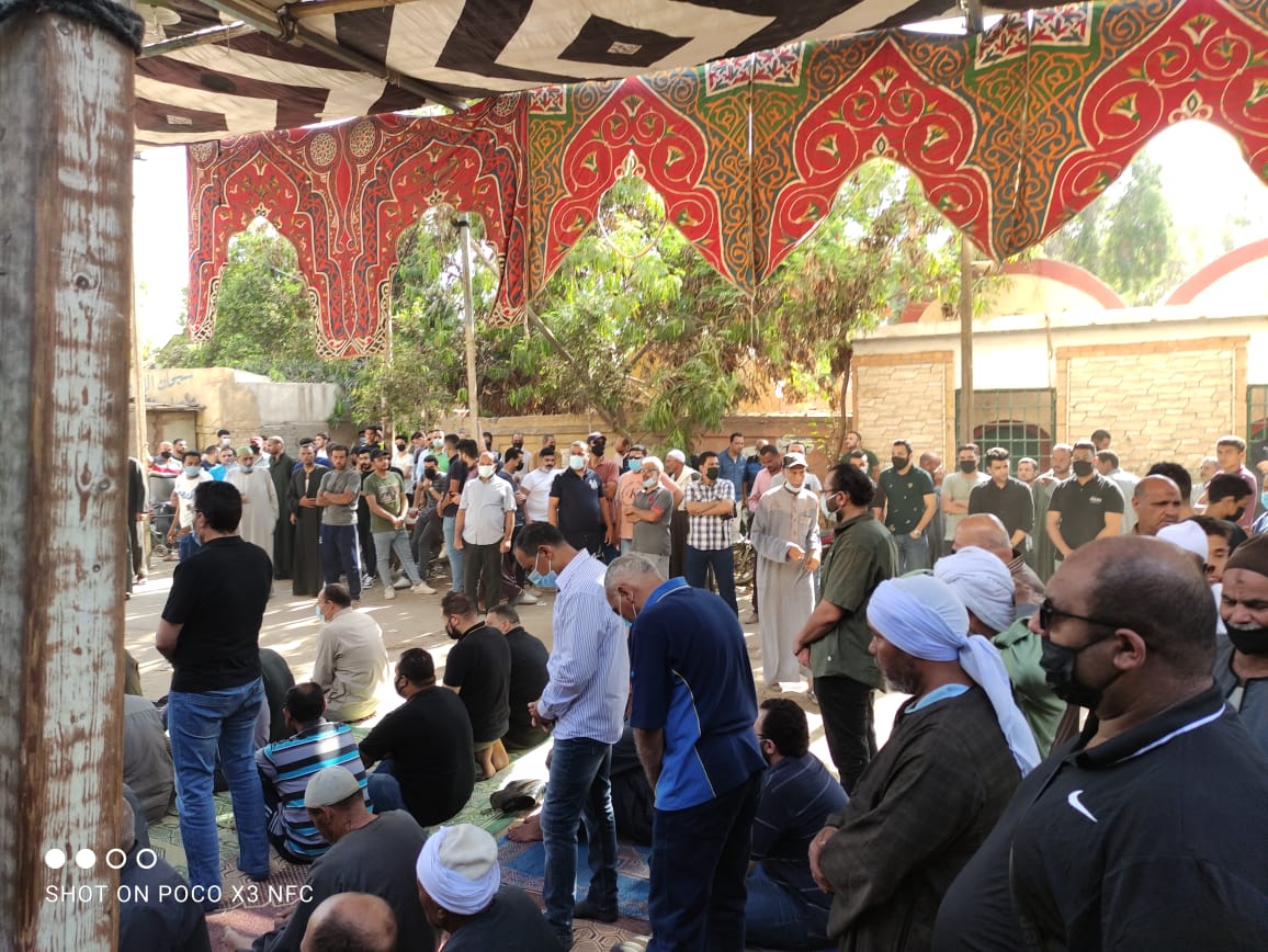 سامي قمصان يستعد لتشييع جثمان والدته