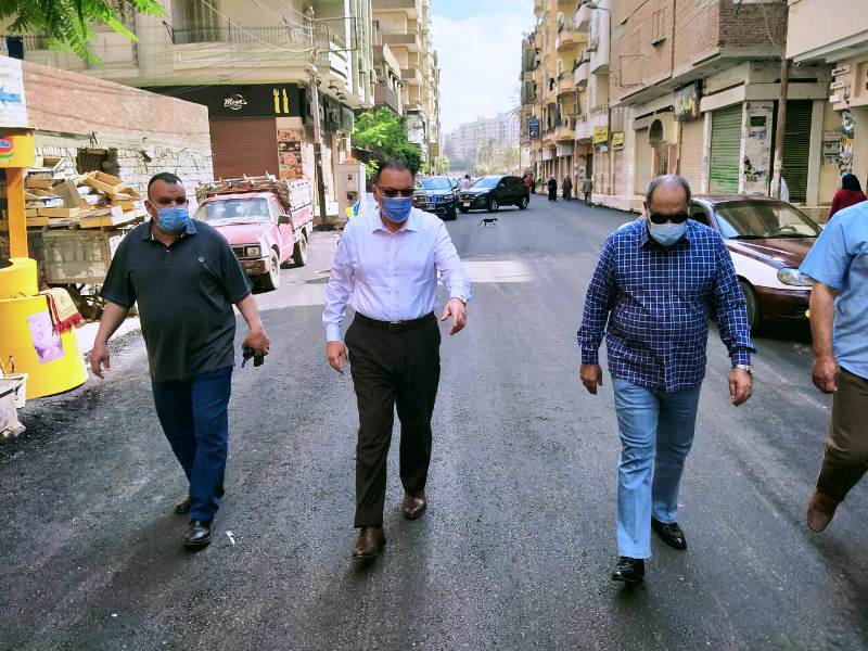 محافظ الشرقية يتابع رصف ورفع كفاءة شارع الشهيد الطيار 01