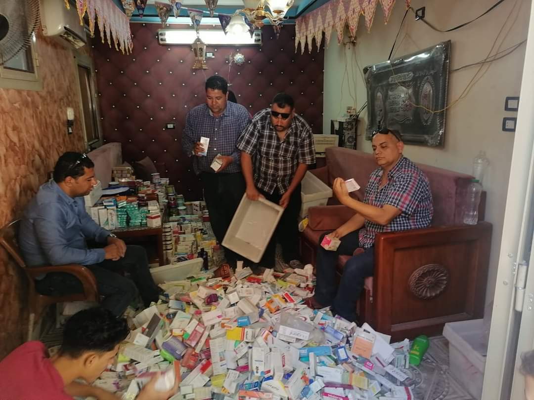 ضبط أدوية بشرية مُنتهية الصلاحية