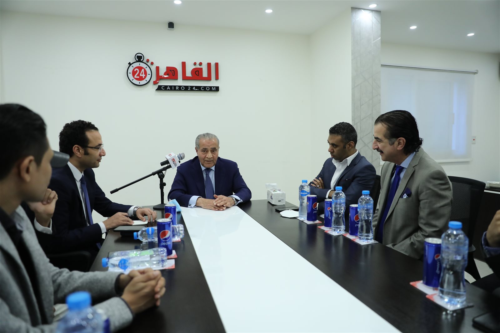 وزير التموين في ضيافة القاهرة 24