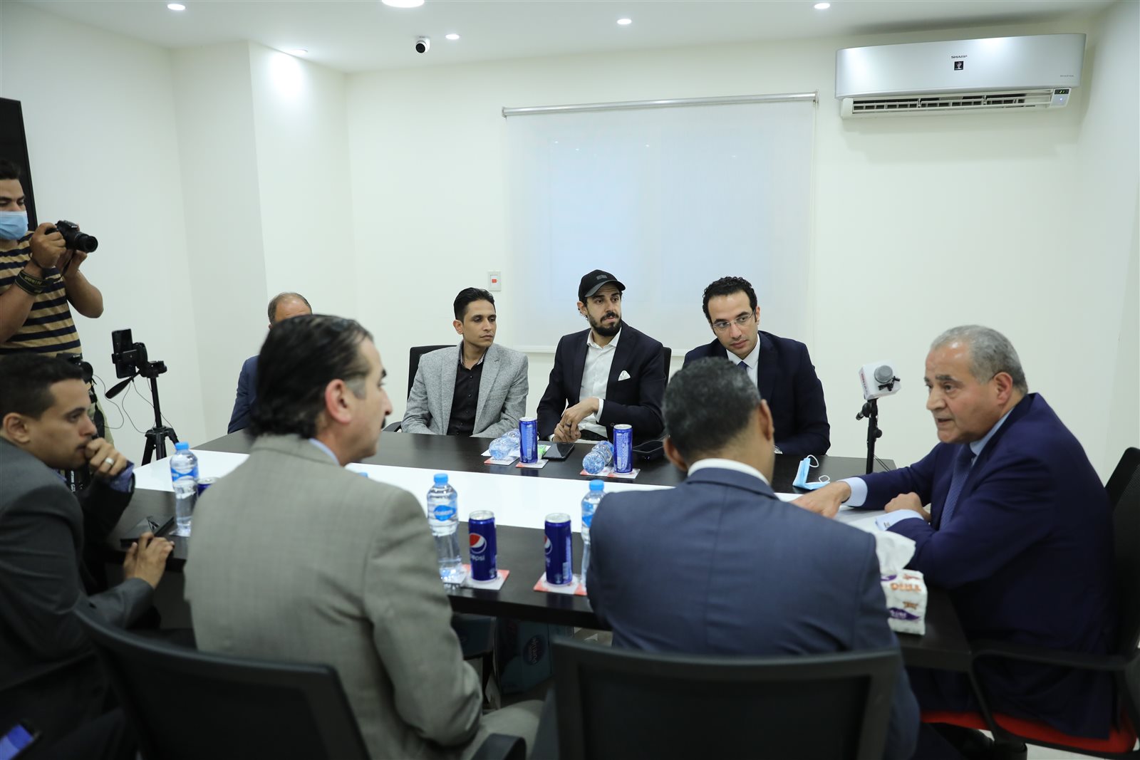 وزير التموين في ضيافة القاهرة 24