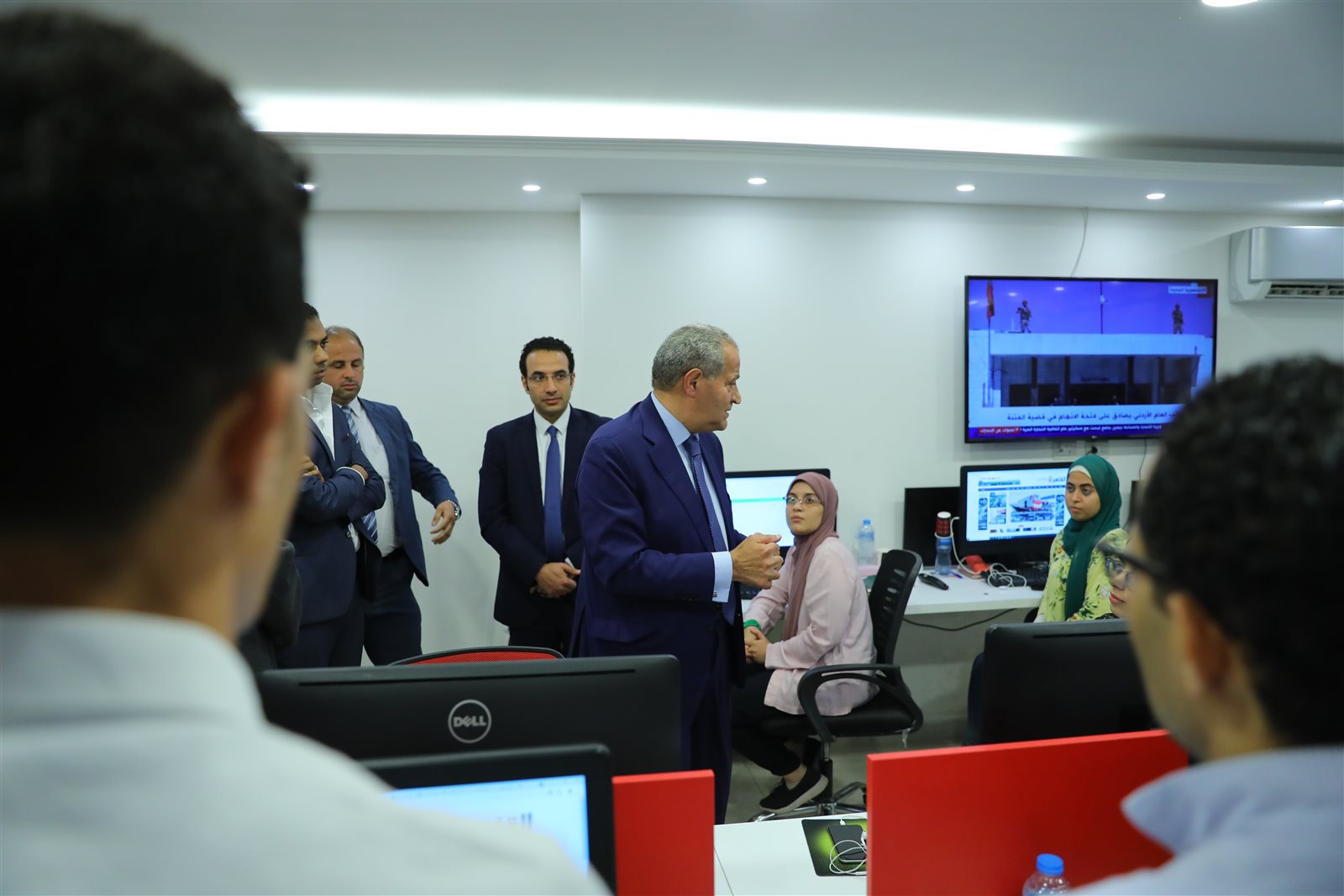 وزير التموين في ضيافة القاهرة 24