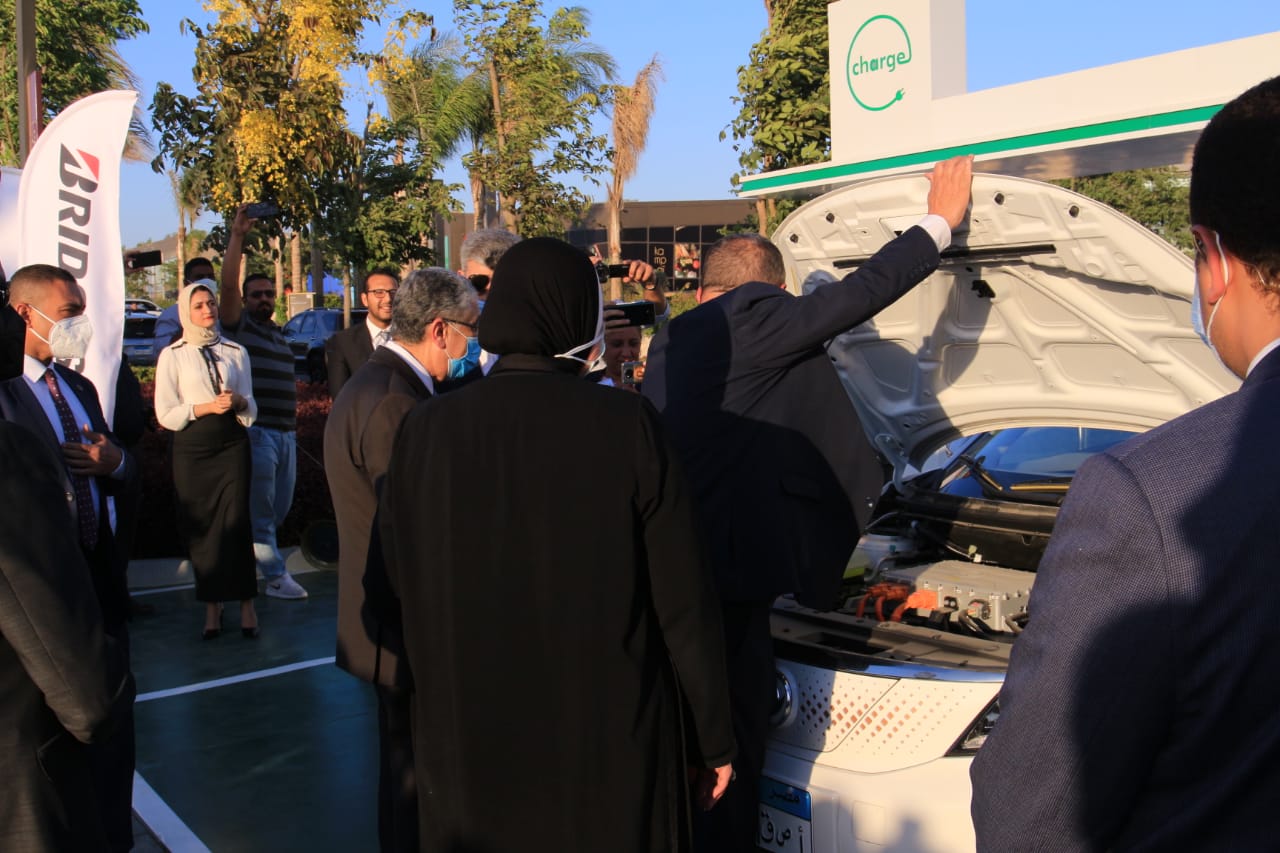 سيارة قطاع الأعمال من شركة النصر4