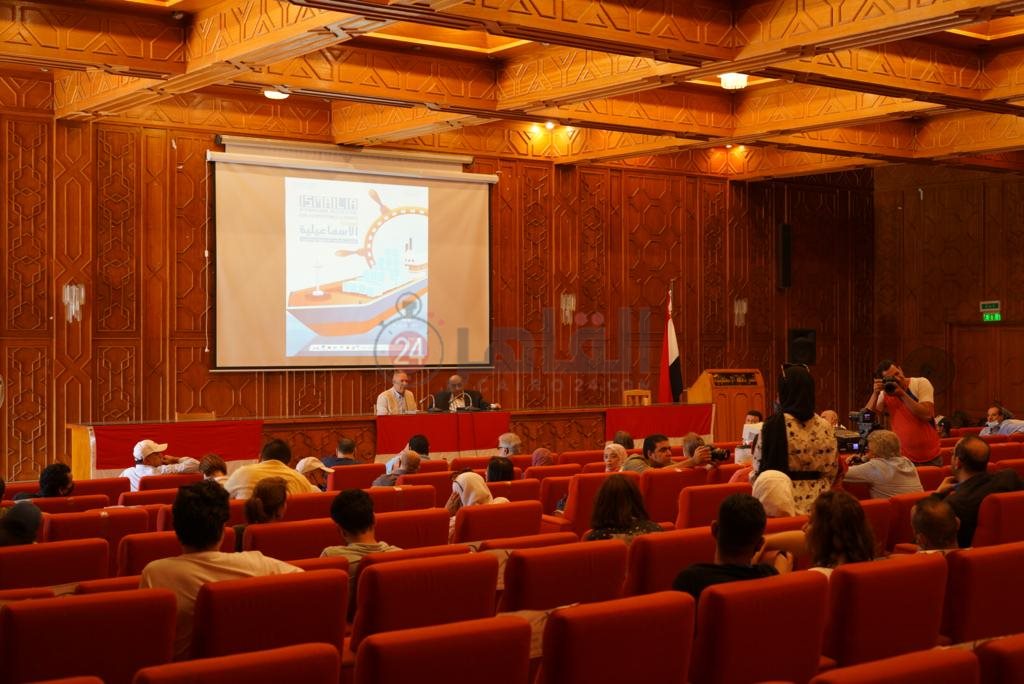 ندوة تكريم كمال رمزي