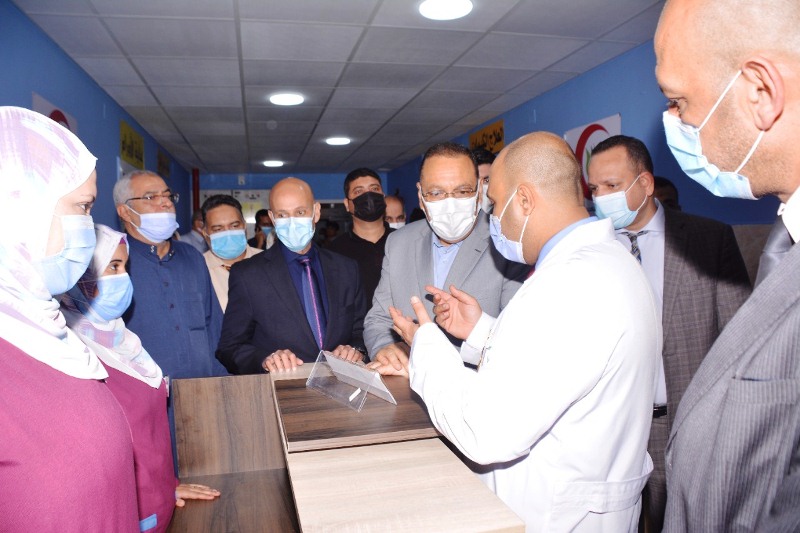 محافظ الشرقية يفتتح قسم الأورام الجديد وقاعة تدريب 9