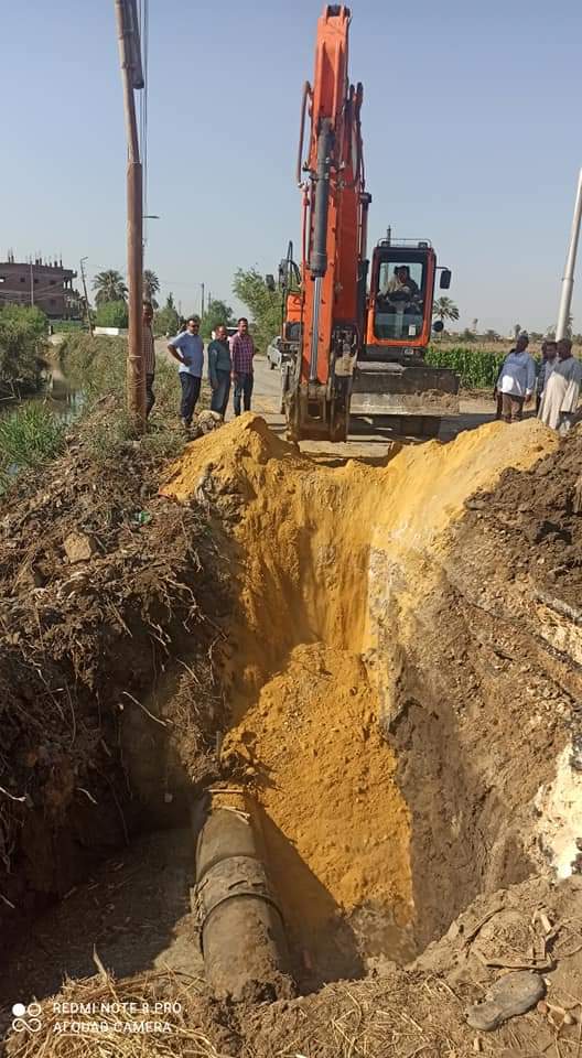 إصلاح خط المياه وفتح المياه للمواطنين في الفيوم