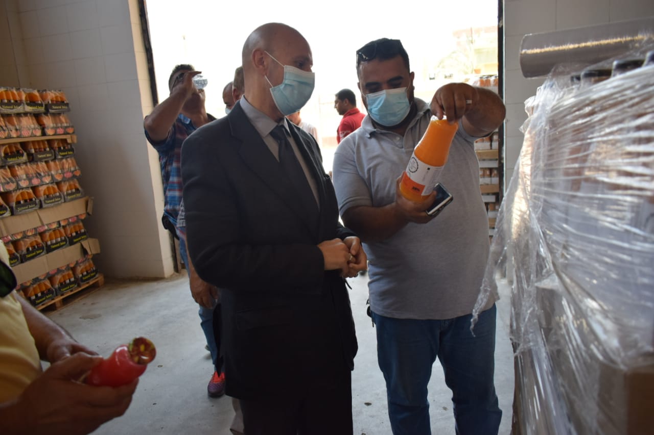 ضبط وإعدام أغذية فاسدة بالعاشر من رمضان 12