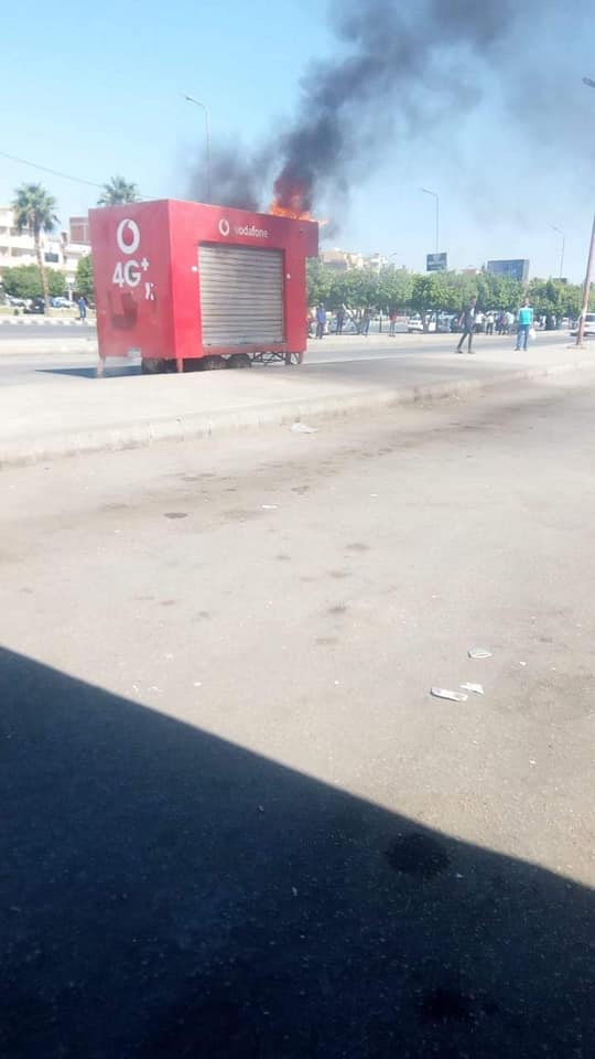 حريق بكشك فودافون بالعاشر من رمضان 03