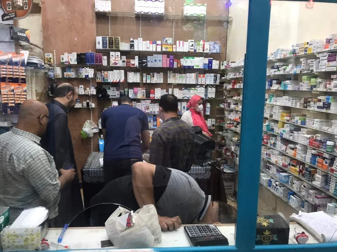 ضبط محل يُدار كمؤسسة صيدلية في الفيوم