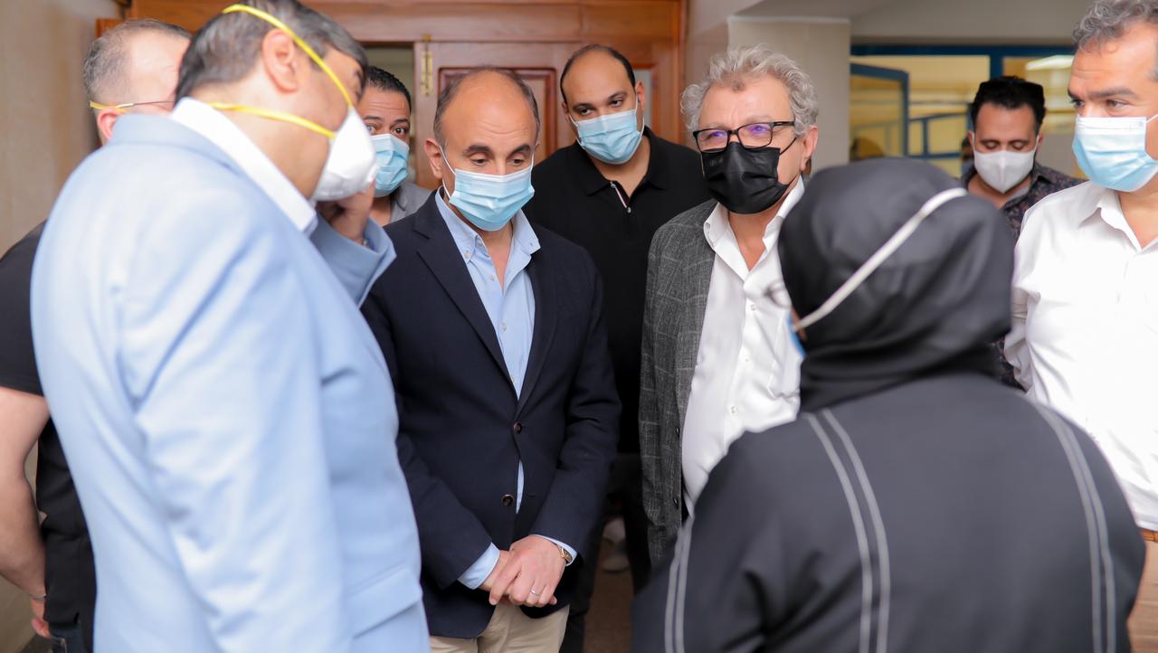 زيارة رئيس الجامعة للمستشفى 2