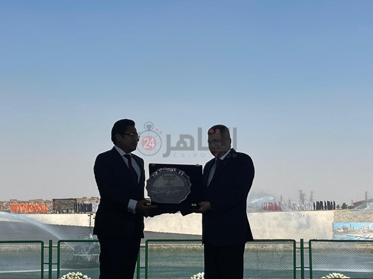 01d6d39e-eb87-4db3-8d19-4aa7885bb059