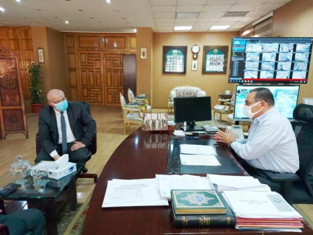 محافظ الشرقية يستقبل رئيس قطاع الكهرباء لبحث أزمة انقطاع التيار 02