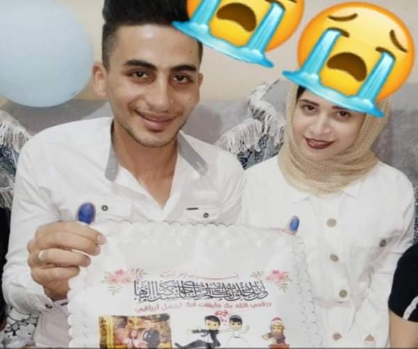 العروسة وعريسها بعد عقد القران