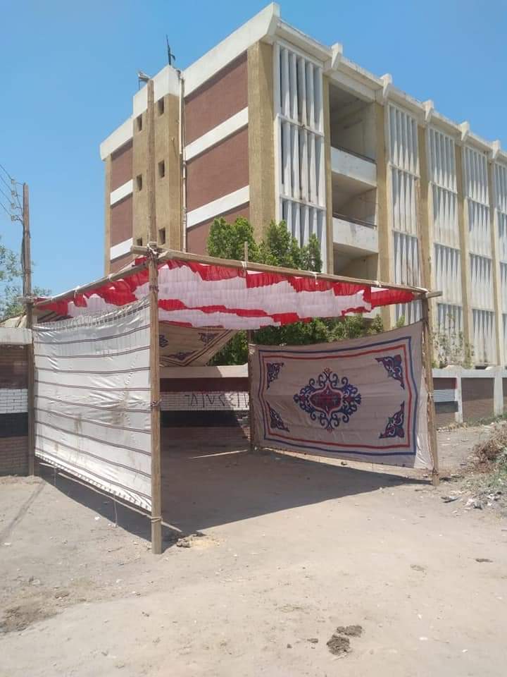 إنشاء سُرادقات وحزام فاصل لحرم المدارس بكافة لجان امتحانات الثانوية العامة في الفيوم