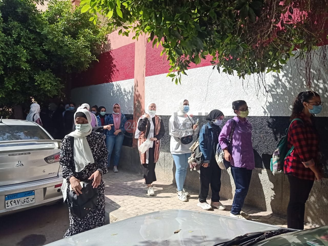 ef18bd40-f0f5-4cf2-b8b1-b752af11894d