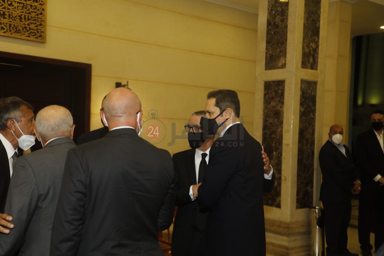 90660499-a899-4ec3-abc9-4aadd10854e4