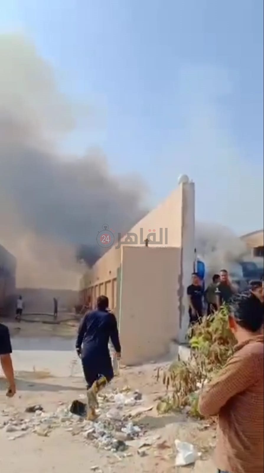 نشوب حريق في مصنع منسوجات بالعاشر من رمضان 04
