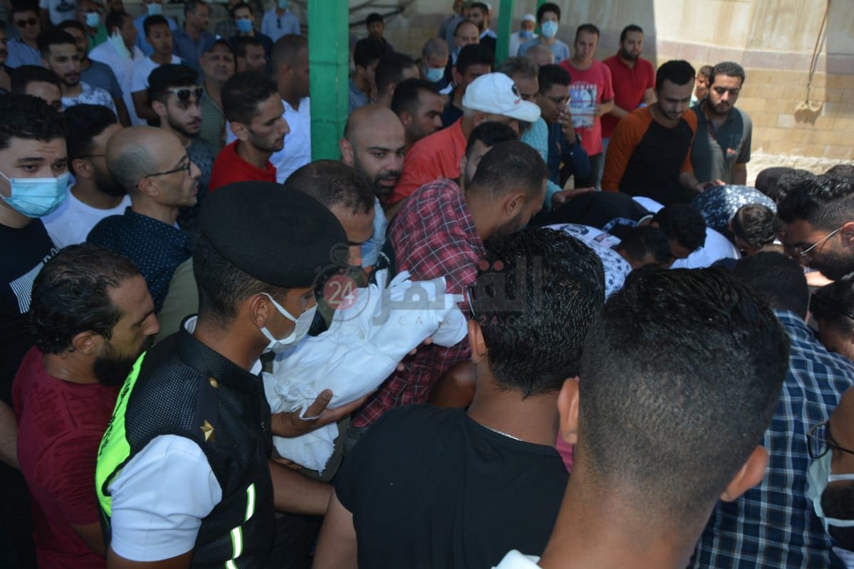 جانب من دفن شهيد الواجب