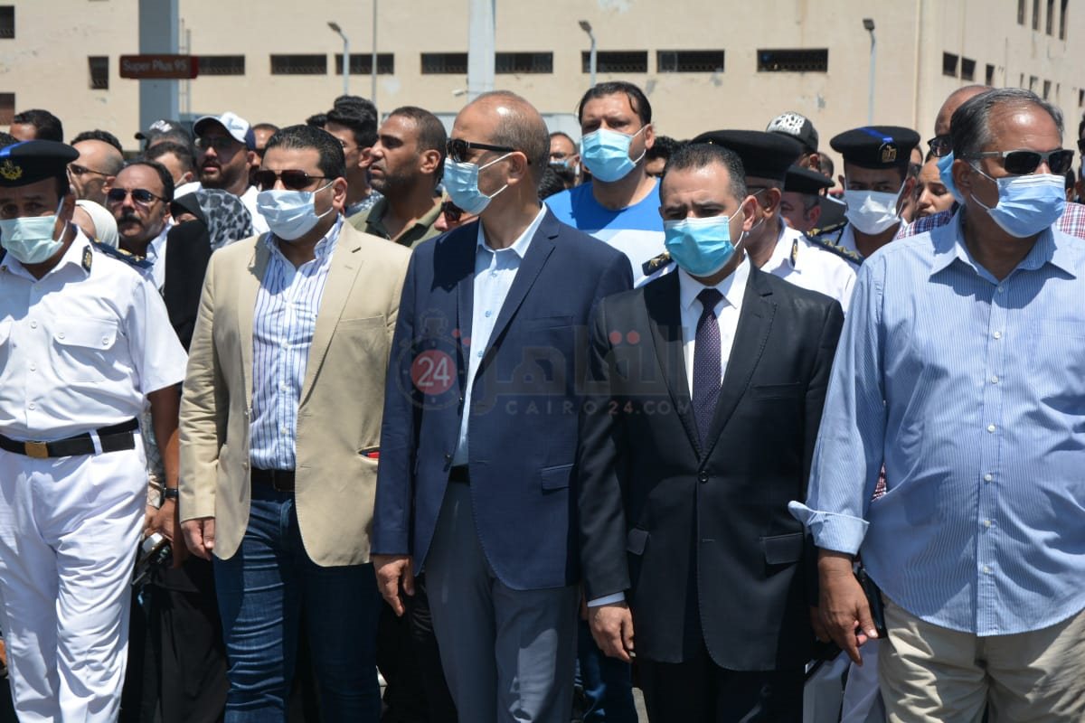 محافظ بورسعيد من جنازة شهيد الواجب 