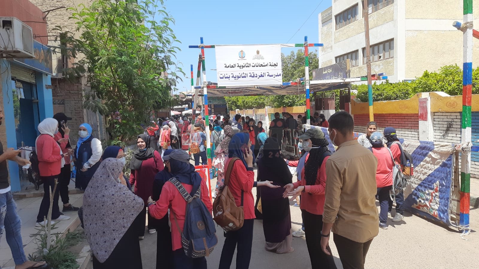 طلاب الثانوية بالغردقة