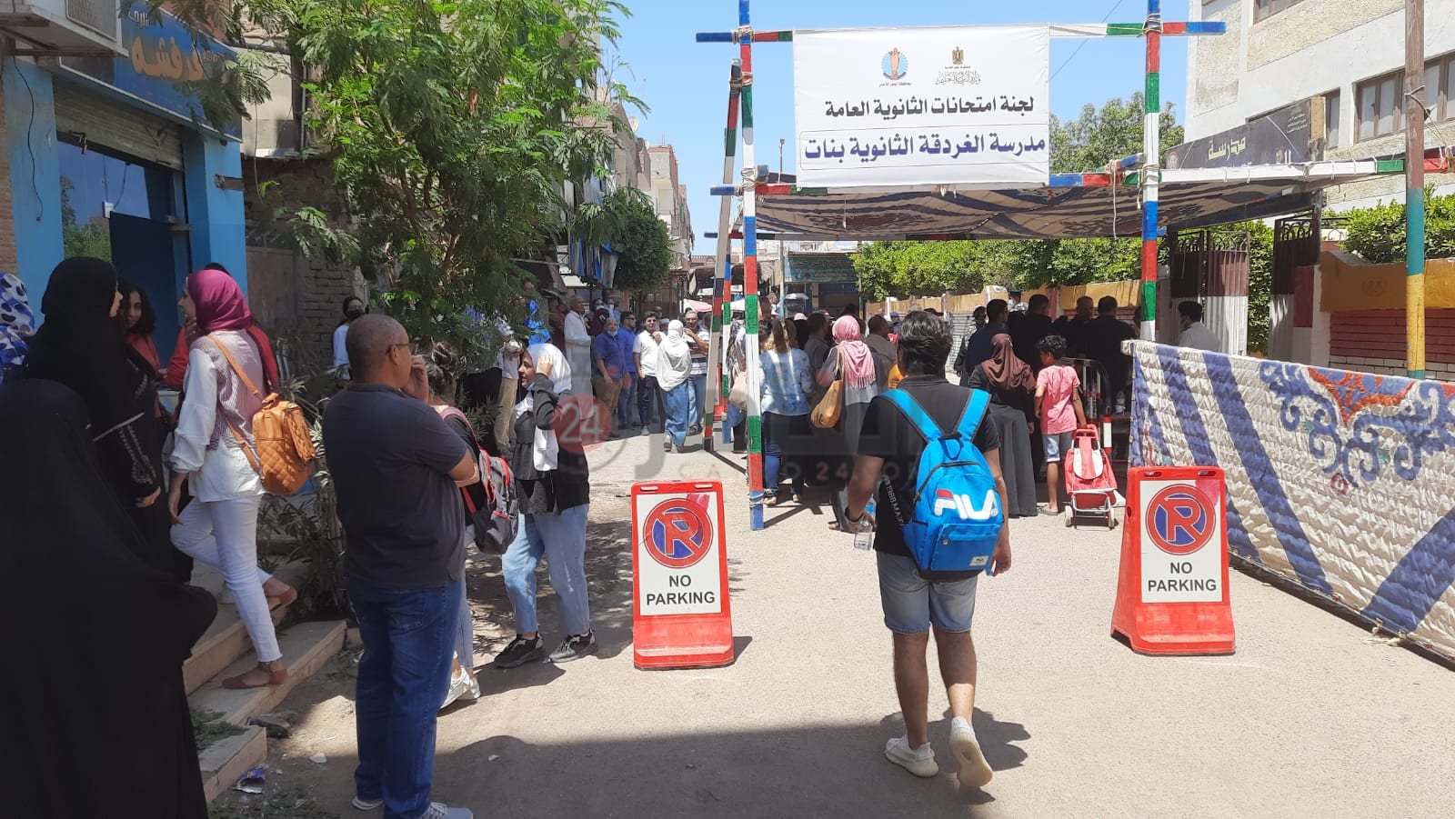 طلاب الثانوية بالغردقة