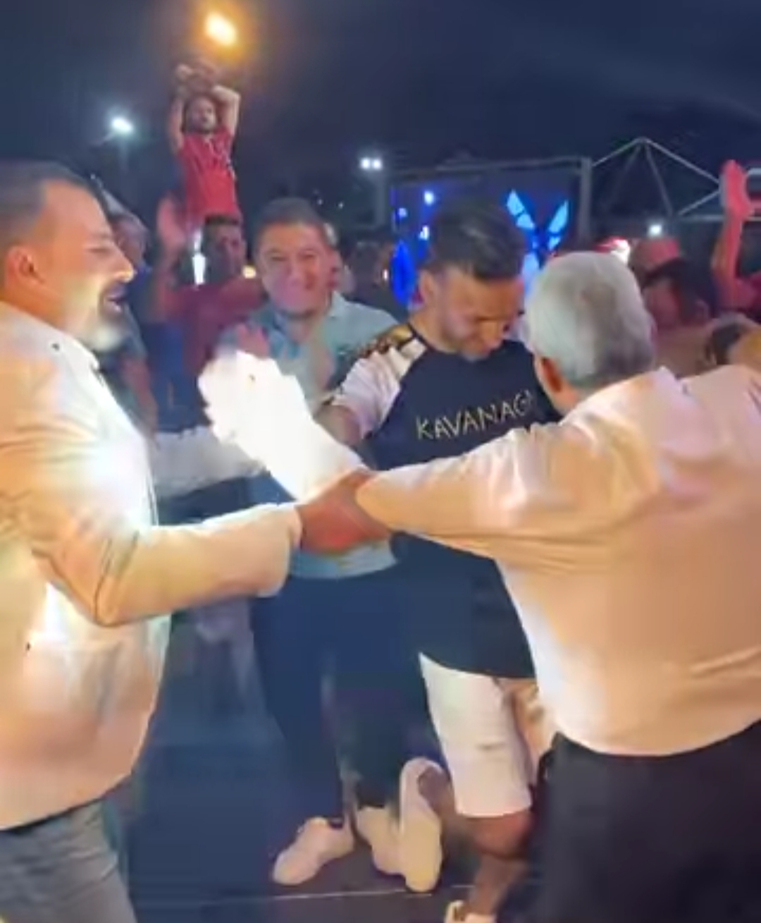 ميدو جابر يحتفل بحنته في الفيوم