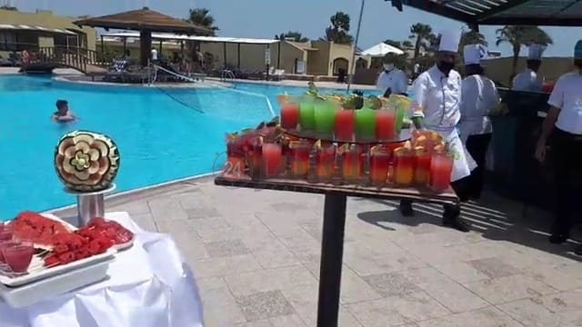 فنادق مرسى علم الغردقة تنظم مهرجان البطيخ خلال ثانى أيام عيد الأضحى