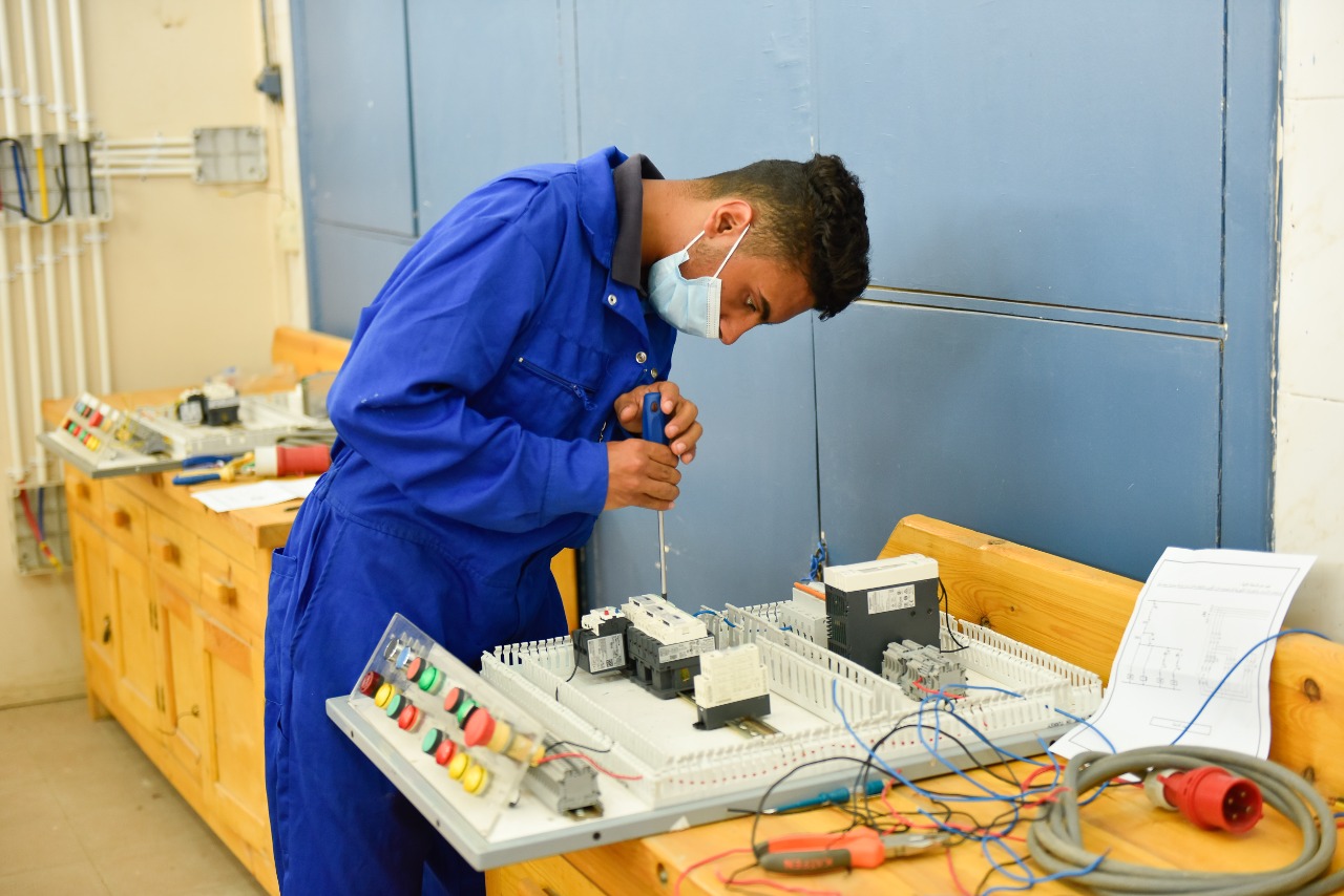 مدرسة متولي الشعراوي للتكنولوجيا التطبيقية (4)