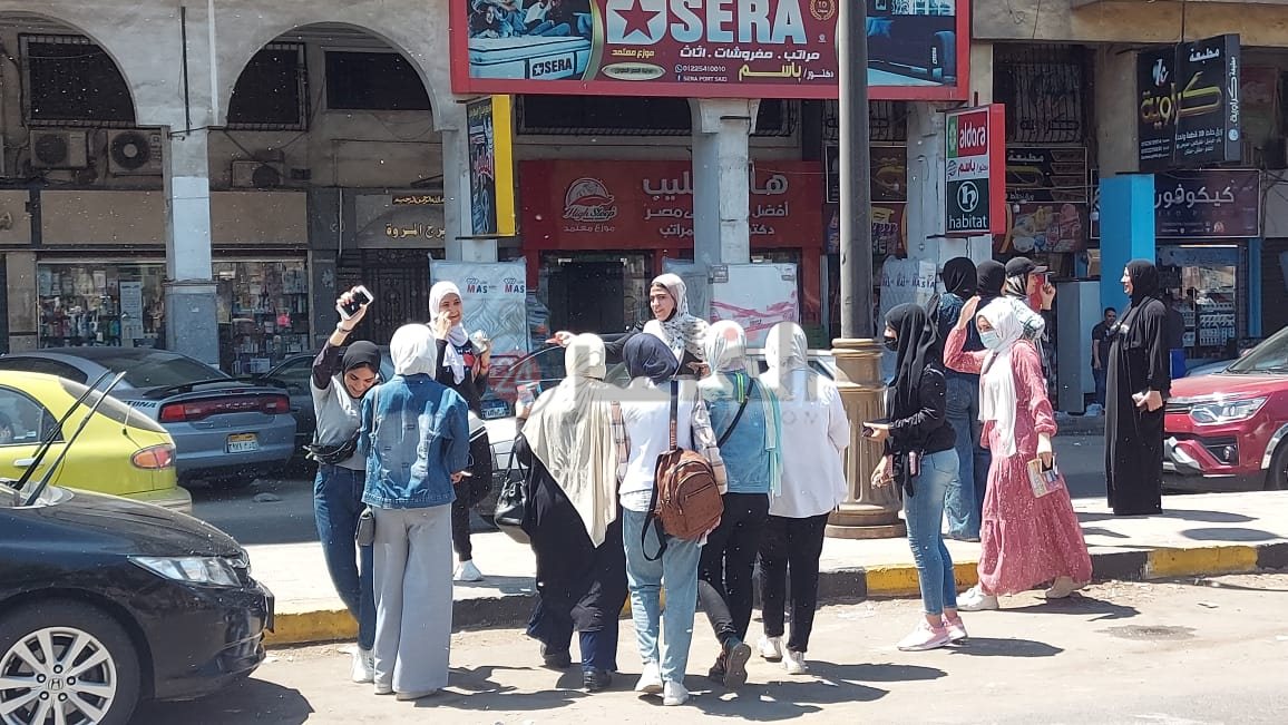 إحتفالات طالبات الثانوية العامة ببورسعيد 