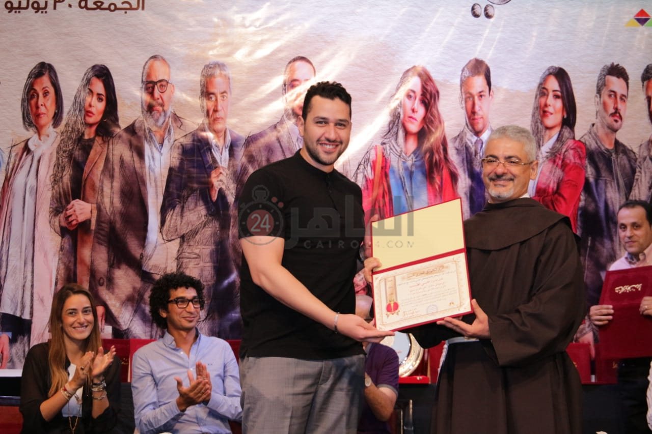 تكريم أبطال مسلسل خلي بالك من زيزي