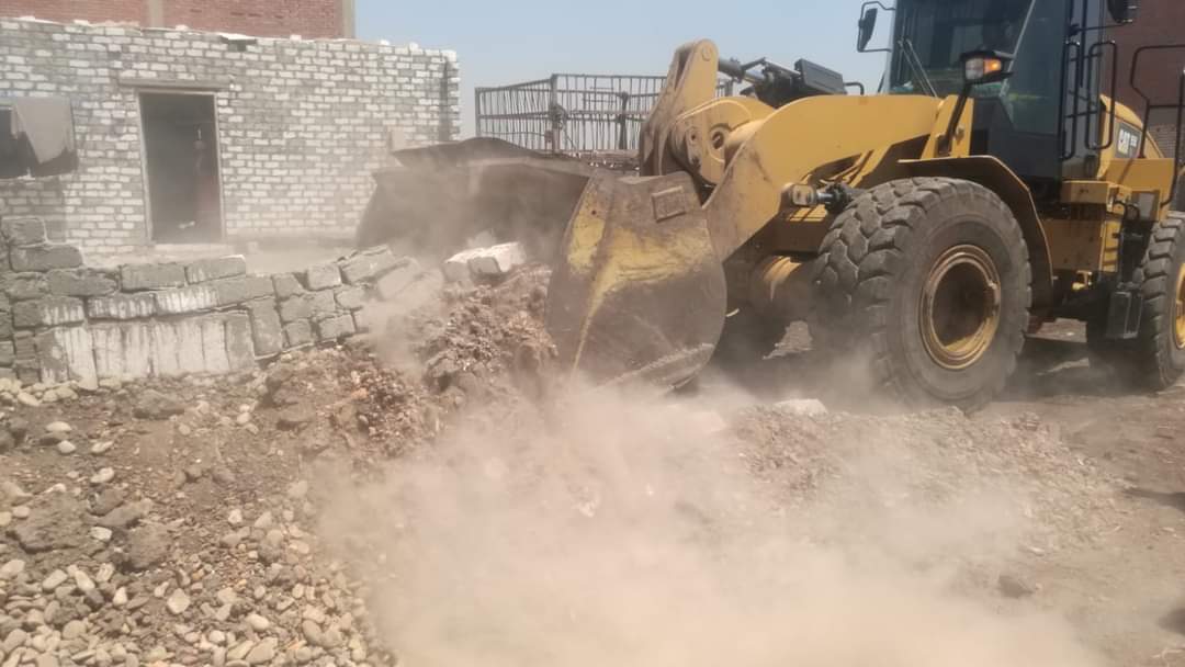 إزالة تعديات في الفيوم