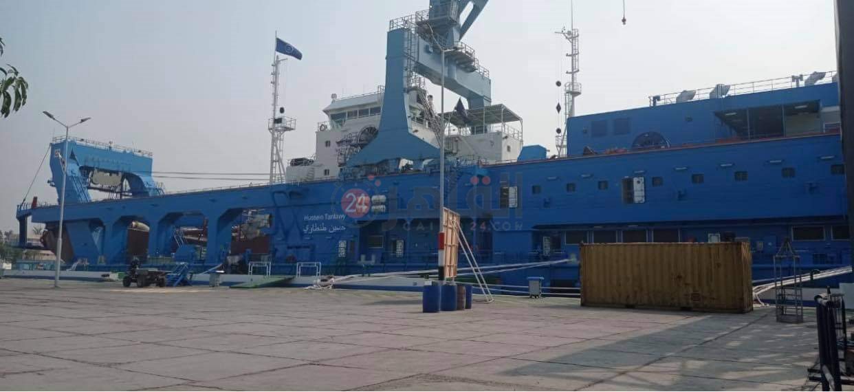 received_1180746852425734