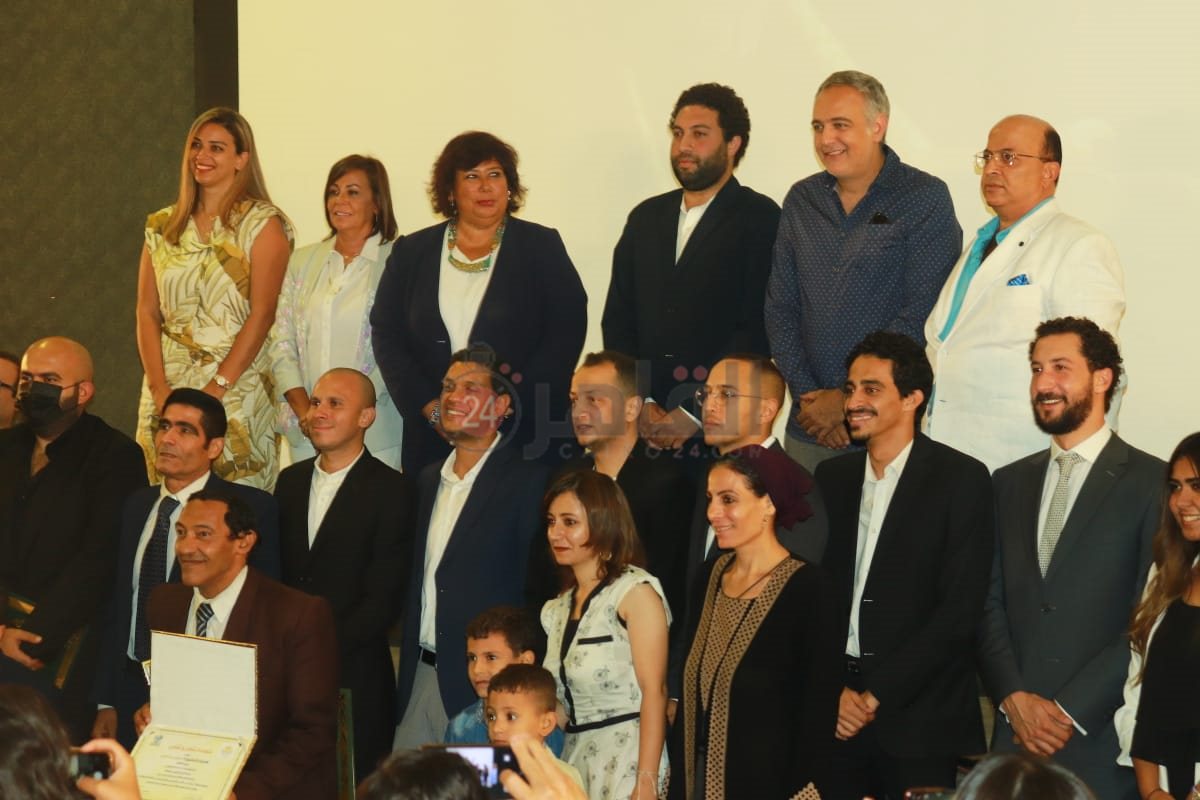 تكريم صناع فيلم ريش (7)