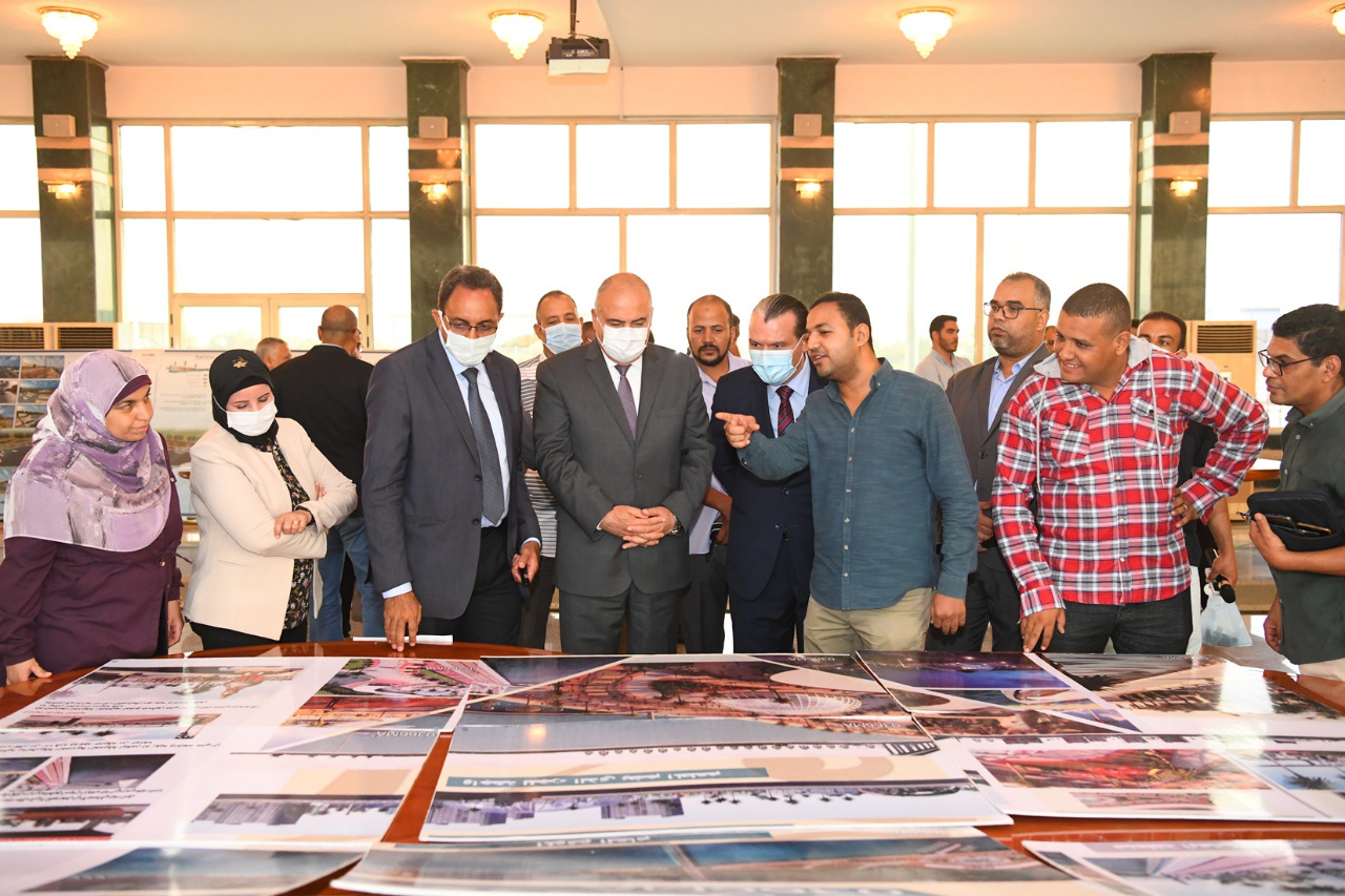 محافظ قنا يعلن فوز ثلاث متسابقين في مسابقة اختيار افضل تصميم مقترح لمشروع تطوير كورنيش النيل بمدينة قنا 